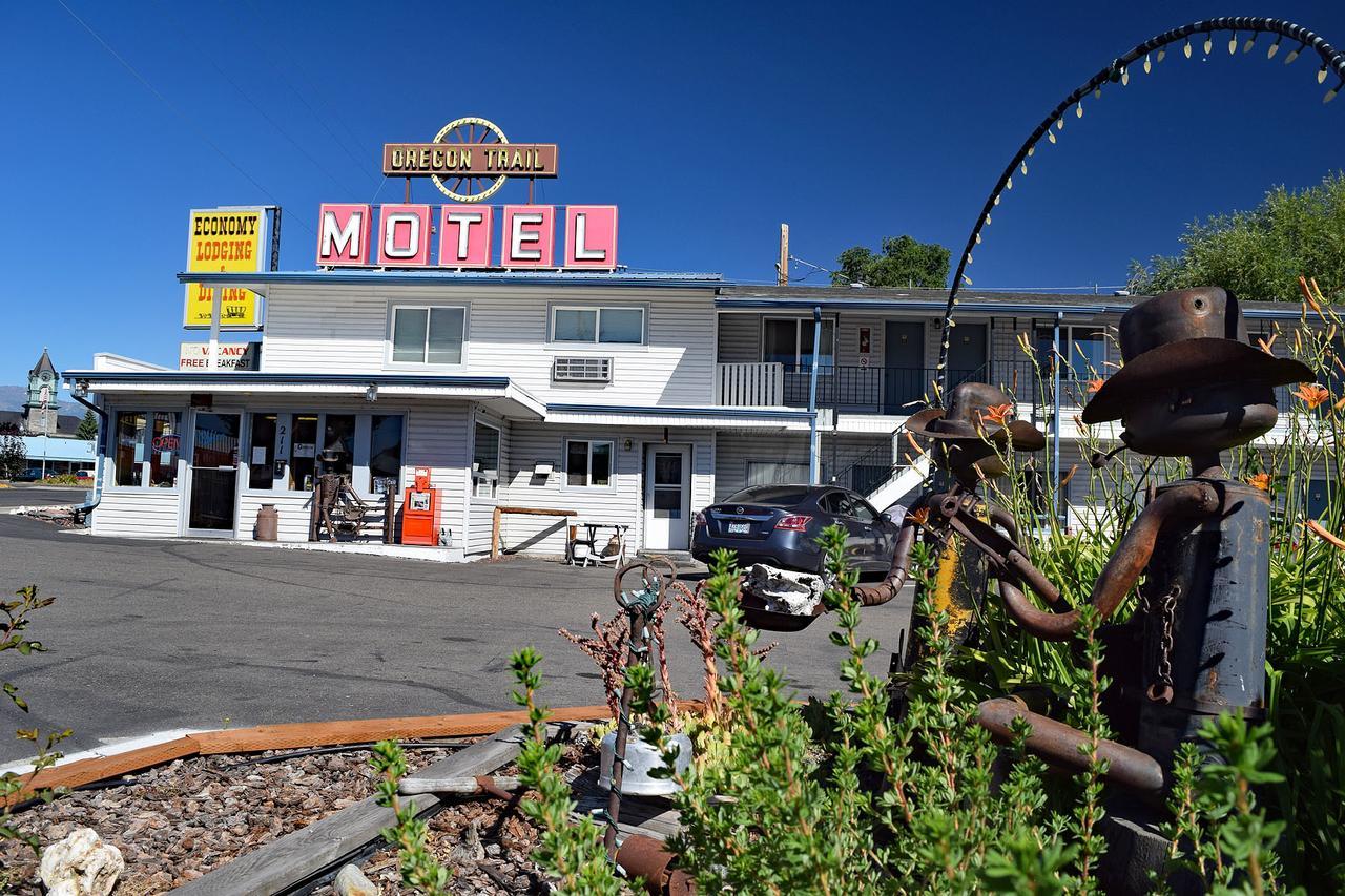 Oregon Trail Motel And Restaurant Baker City Exteriér fotografie